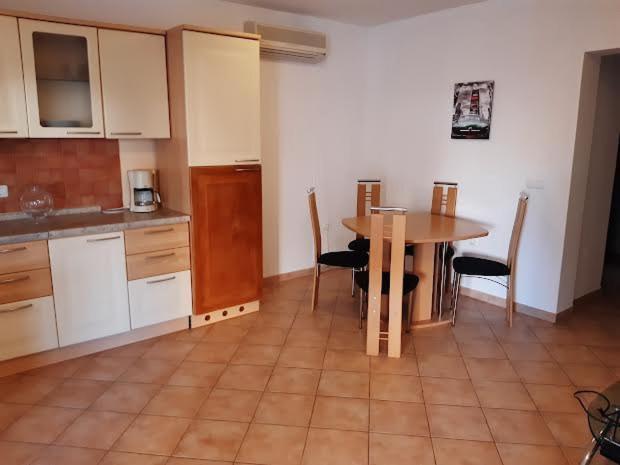 Apartmani Delas بيشكانا أوفالا المظهر الخارجي الصورة
