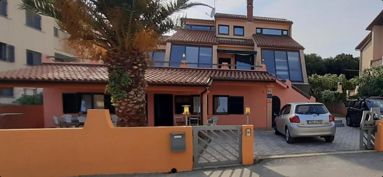 Apartmani Delas بيشكانا أوفالا المظهر الخارجي الصورة