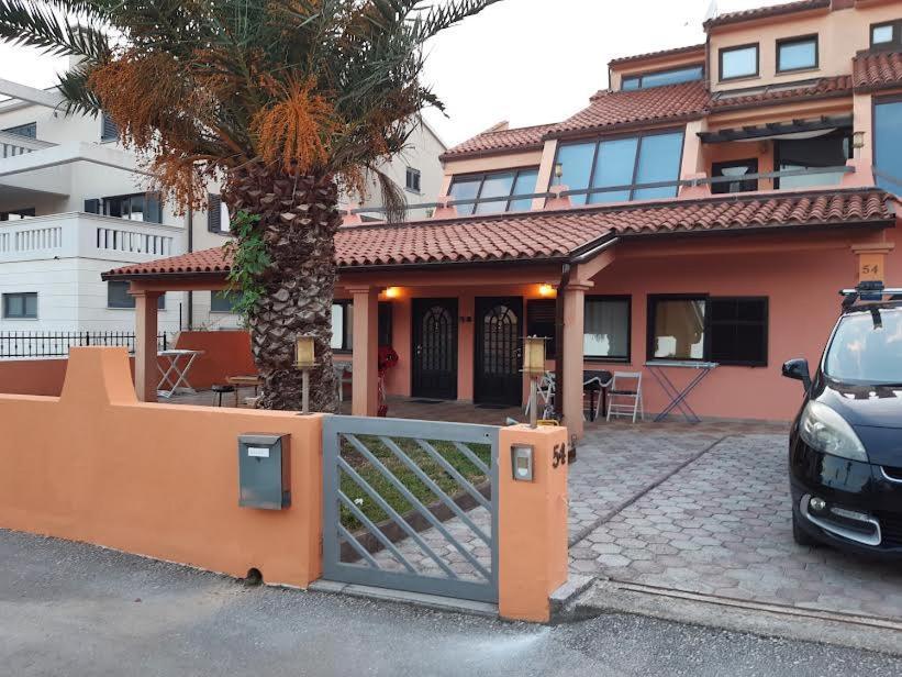Apartmani Delas بيشكانا أوفالا المظهر الخارجي الصورة