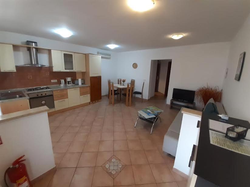 Apartmani Delas بيشكانا أوفالا المظهر الخارجي الصورة